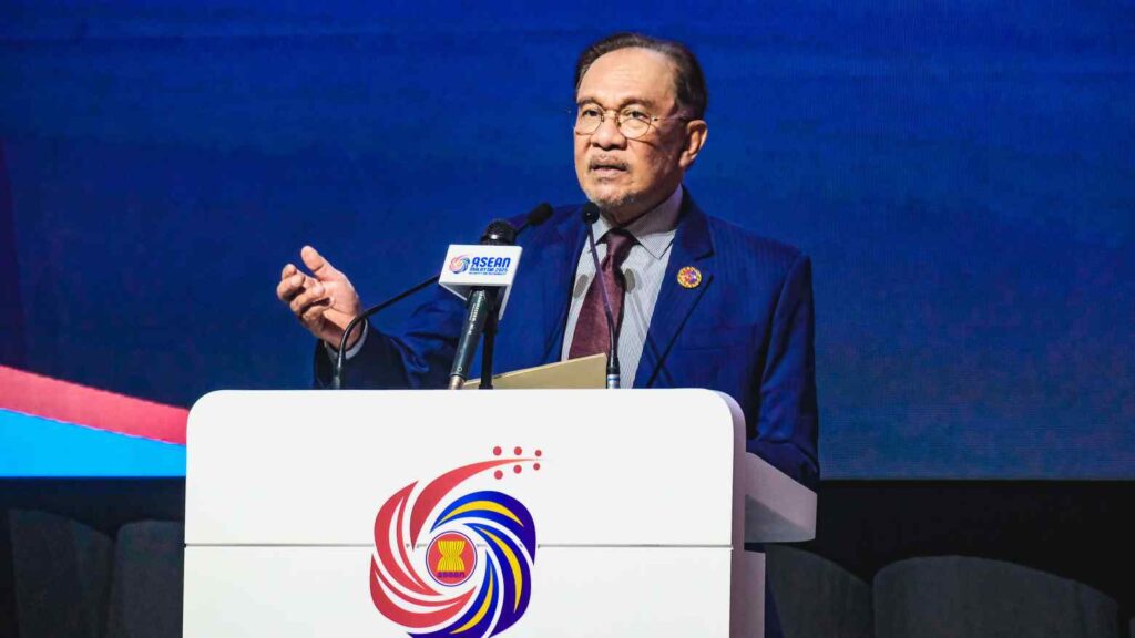 5daa0f5a5722-_DSF4221a