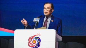 5daa0f5a5722-_DSF4221a