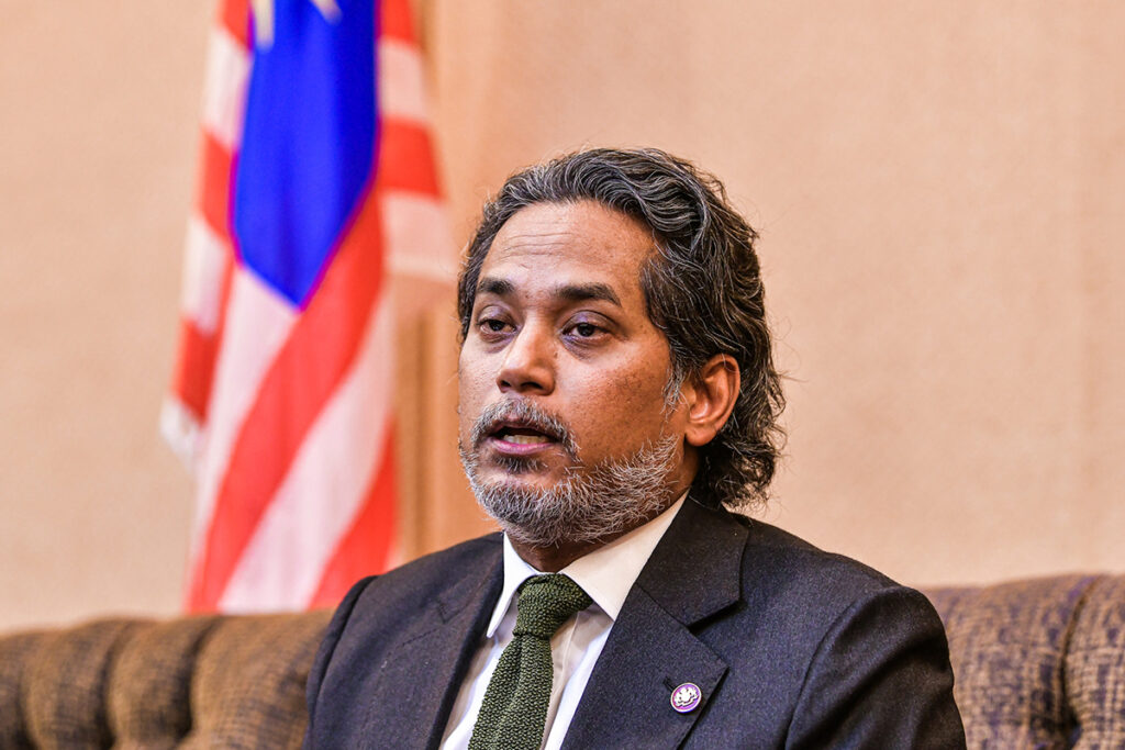 KHAIRY-JAMALUDDIN_2558_theedgemarkets_0
