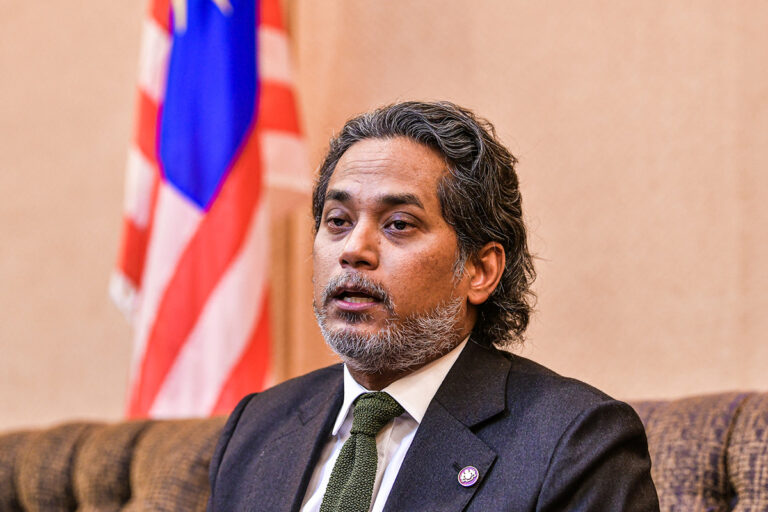 KHAIRY-JAMALUDDIN_2558_theedgemarkets_0